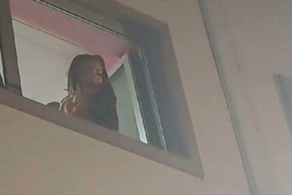 Miljana Kulić uplakana pred ulazak u Zadrugu