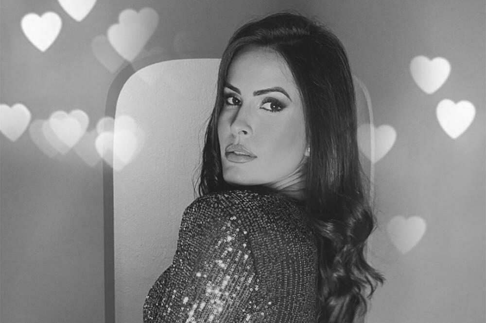 IZNENADA PREMINULA POZNATA FITNES INFLUENSERKA: Imala je samo 33 godine, sumnja se da je OVO UZROK! (FOTO)