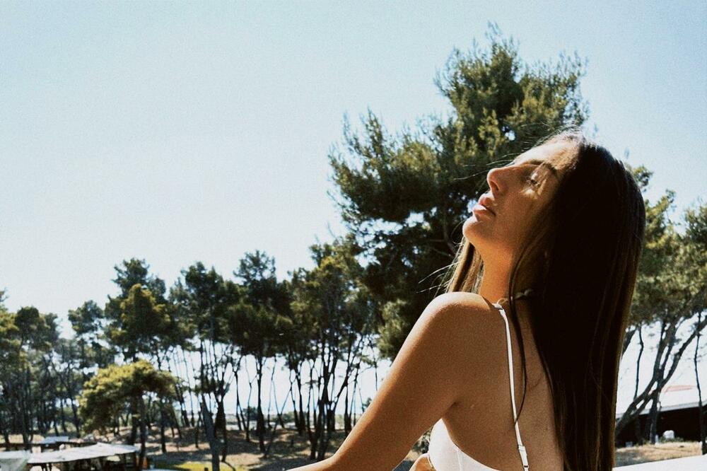 RIJALITI ZVEZDI PRVI DEČKO BIO KOŠARKAŠ: Informacije iz njenog života ugledale SVETLOST DANA, ovi su SOČNI detalji