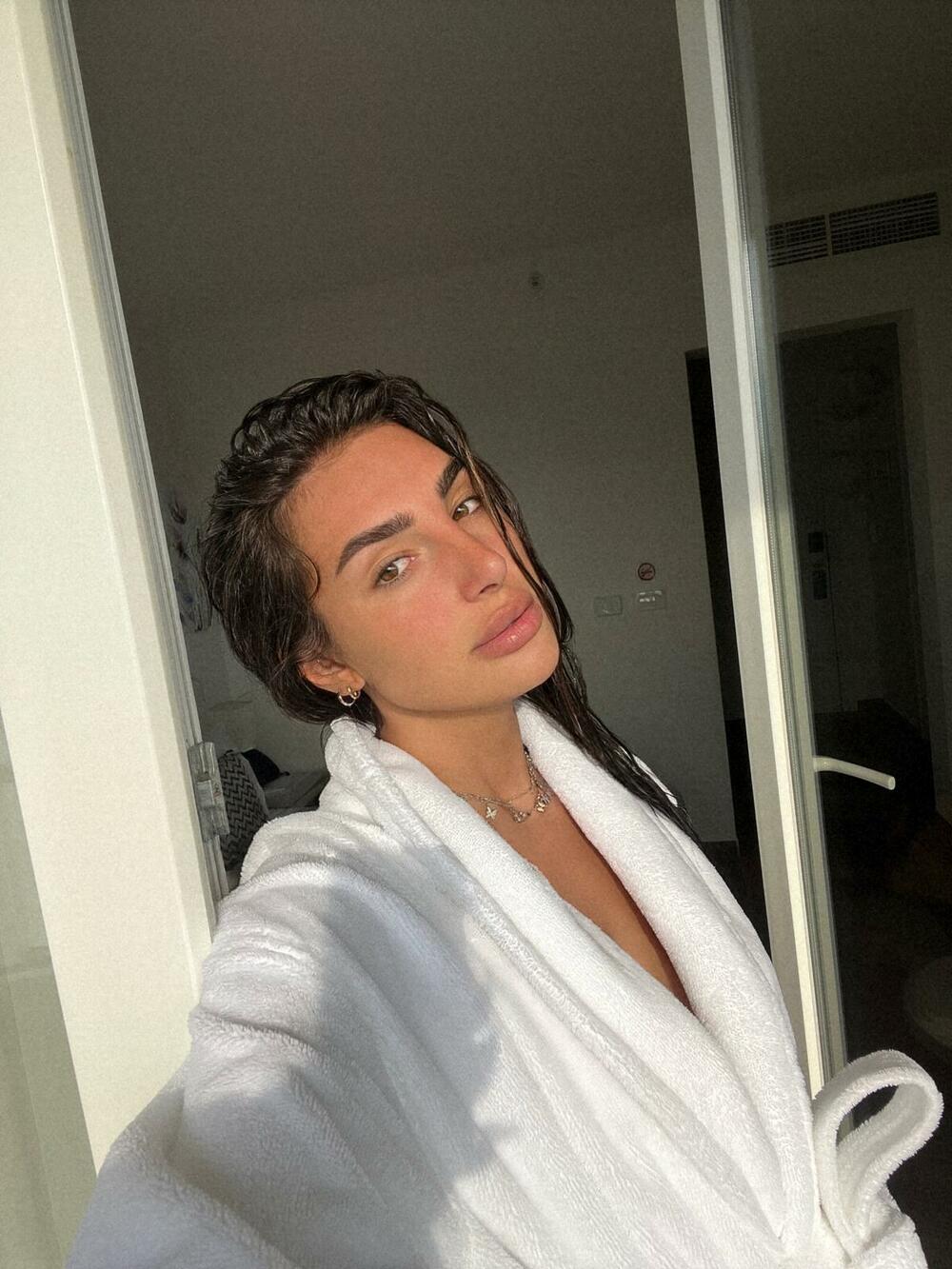 Ne prate samo muškarci Svetsko prvenstvo u košarci, već i dame. Neke su i slabe na košarkaše.