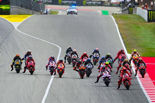 UŽAS U ŠPANIJI: Poznati vozač PREGAŽEN nakon starta trke! (VIDEO)