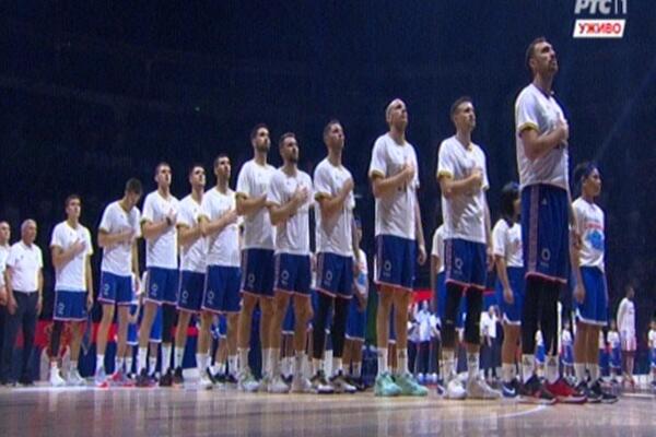 FOLKERI DOMINIRAJU NA MUNDOBASKETU! Orio se HIT ove PEVAČICE na Svetskom kupu!