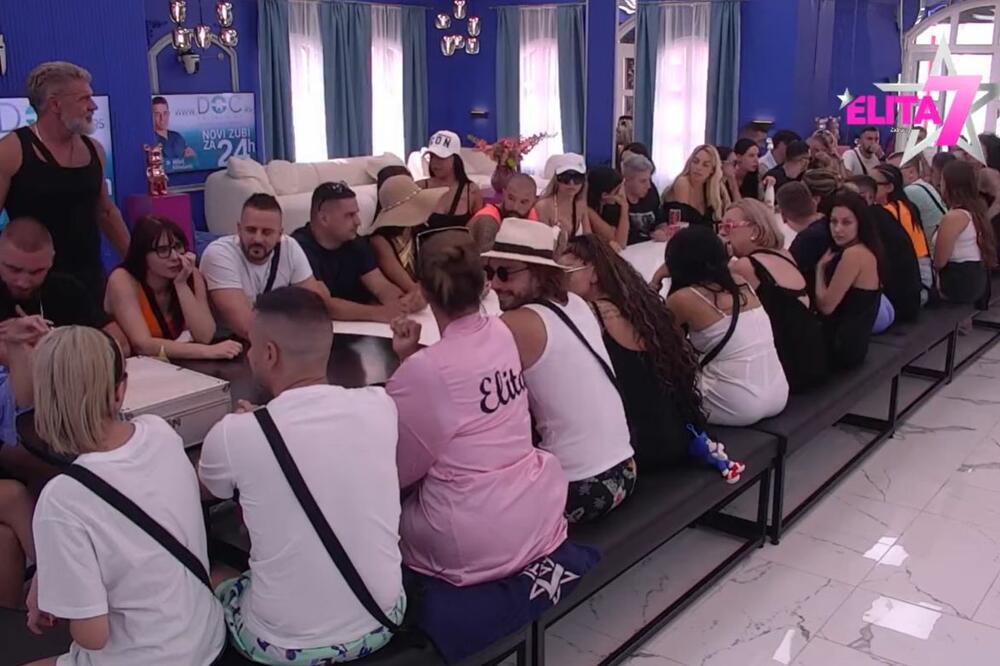 KAKVA PROMENA! Stiglo BITNO PISMO VELIKOG ŠEFA: Na snagu stupaju NOVA PRAVILA, VANREDNO OBRAĆANJE