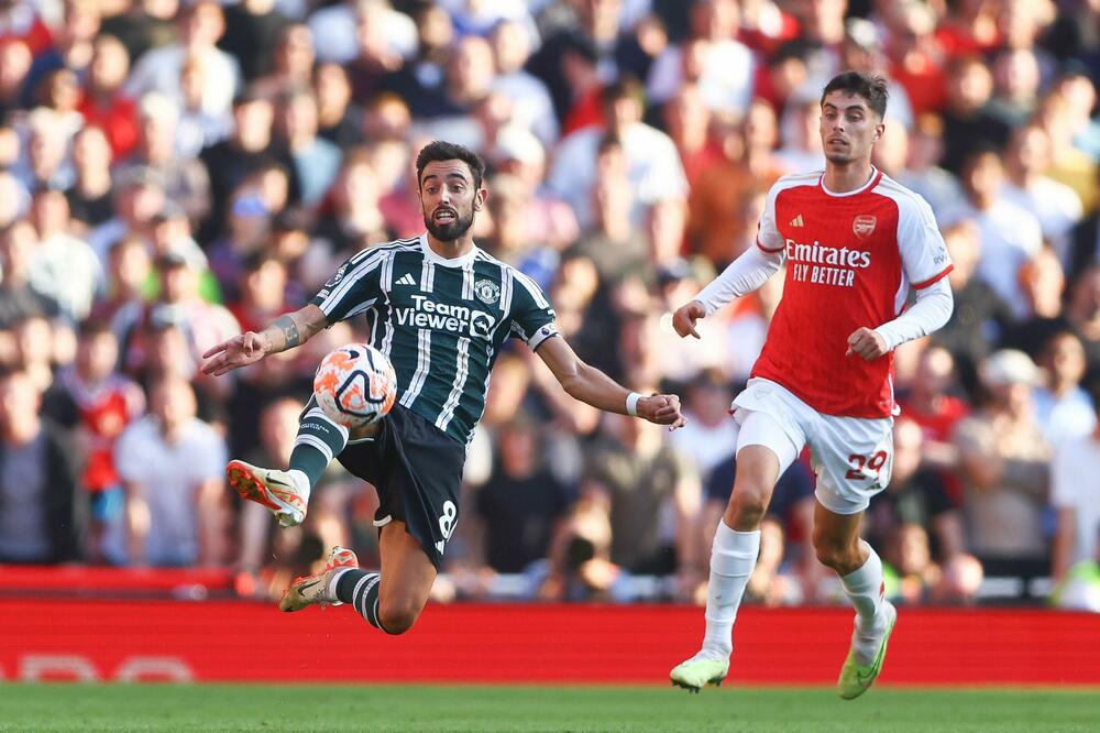 TOTALNA LUDNICA! Arsenal dao dva gola u nadoknadi i SRUŠIO Mančester junajted