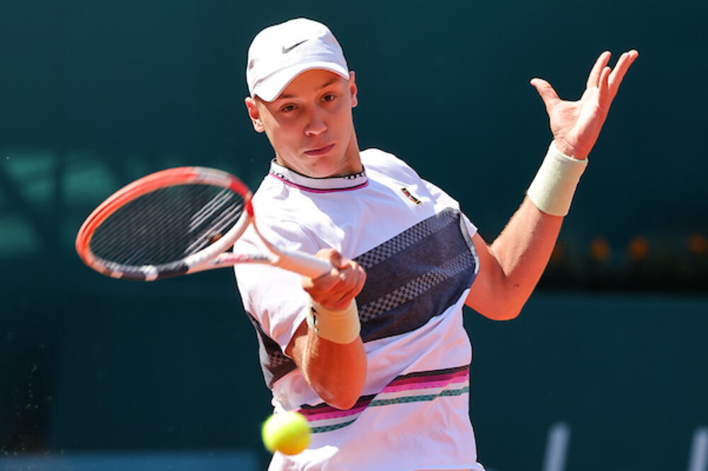 NOVI USPEH SRPSKOG TENISERA: Međedović nosi trofej kući!