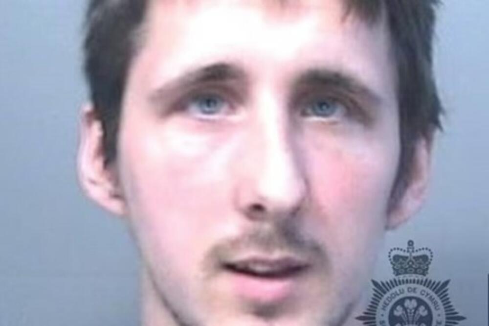 SILOVAO BEBU, PA SE HVALIO NA MREŽAMA: Posedovao 1500 fotografija, zbog jedne informacije PEDOFIL DOLIJAO policiji