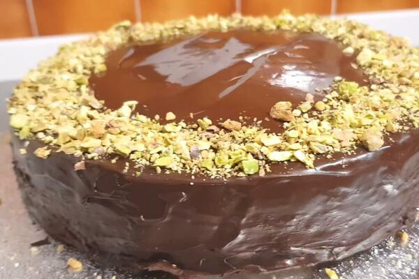 TRADICIONALNA BUGARSKA TORTA IZ 1960. GODINE PO RECEPTU KOSTE GARAŠA: Osvežite svoja čula uz ovu FANTAZIJU ukusa