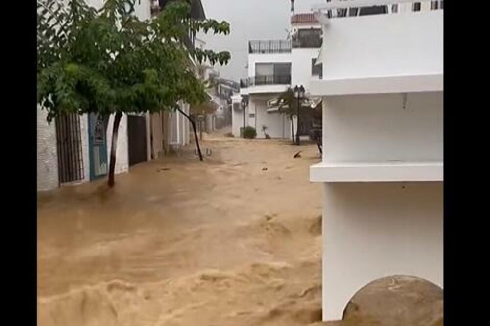 OLUJA POTOPILA GRČKU: Jedna porodica iz Srbije se već našla USRED KATAKLIZME, evo gde je NAJOPASNIJE!