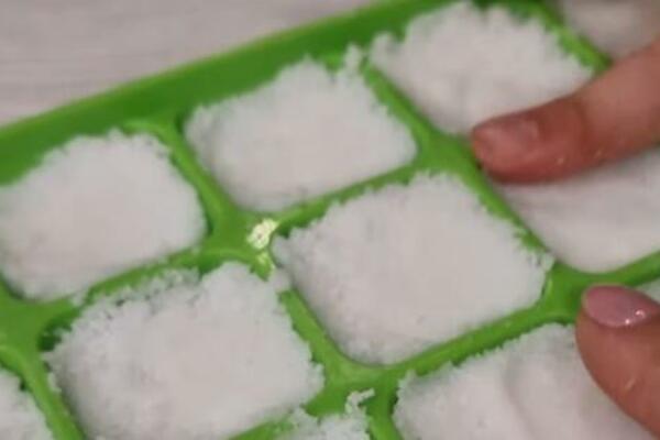 NAPRAVITE DOMAĆE TABLETE ZA MAŠINU ZA SUDOVE BEZ TRUNKE HEMIJE: Košta manje od 200 dinara, a traje MESECIMA (VIDEO)