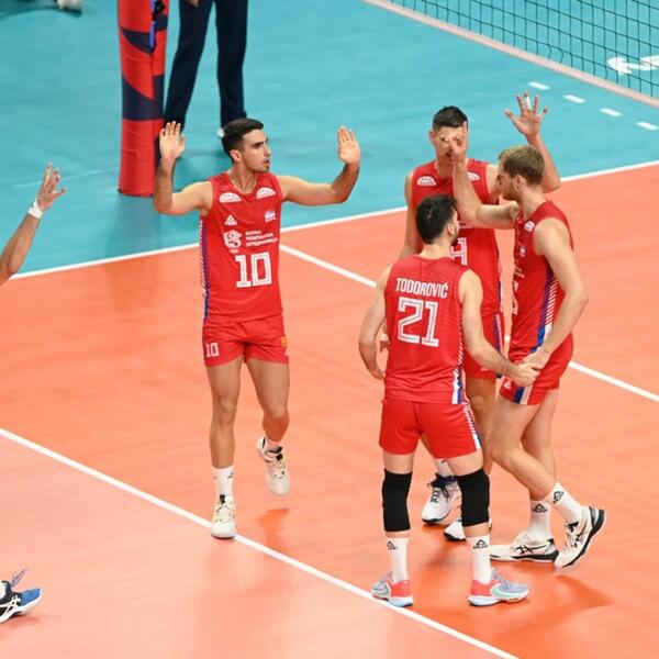 SRBIJA UHVATILA RITAM: Odbojkaši maksimalni protiv neugodne Finske, nastavili poteru za Olimpijskim igrama!