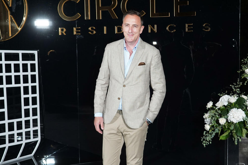 DECA NAŠEG PEVAČA NE VERUJU U DEDA MRAZA, A EVO I ZBOG ČEGA! Sergej otvorio dušu, pa sve PRIZNAO