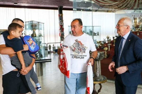 SJAJAN GEST CRVENE ZVEZDE: Porodica Filić ima dvanaestoro dece, a ova pomoć im je DRAGOCENA