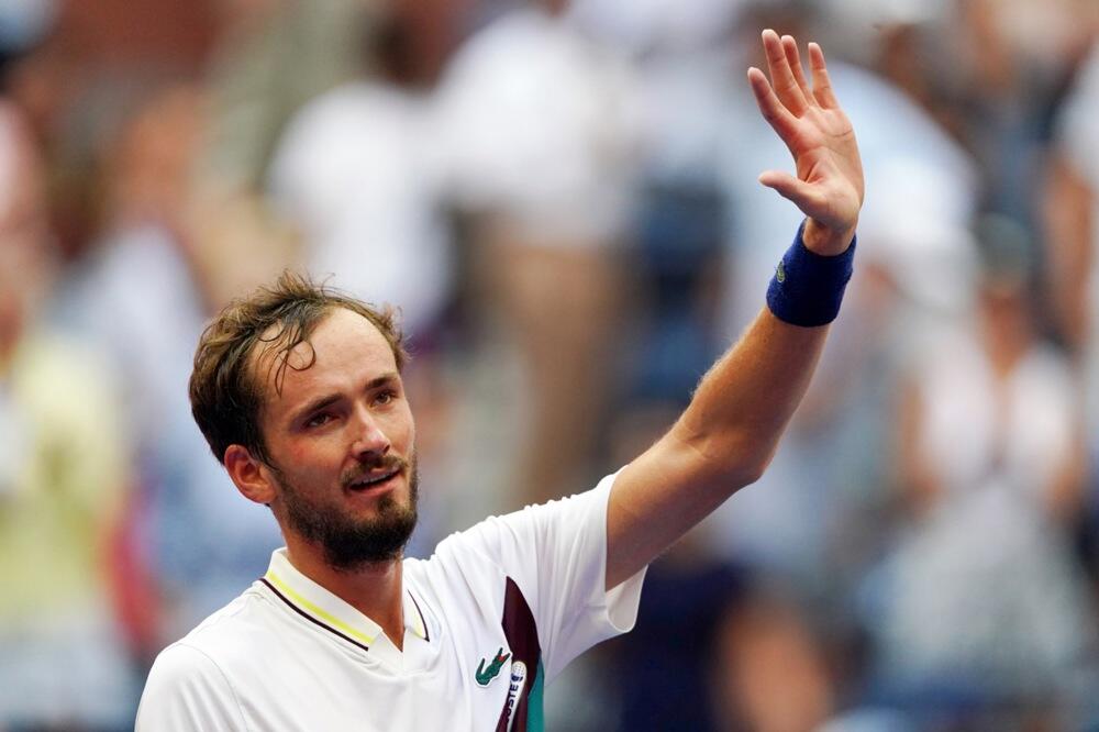 MEDVEDEV OBOŽAVA US OPEN: Rusko četvrtfinale pripalo bolje rangiranom teniseru! (FOTO)