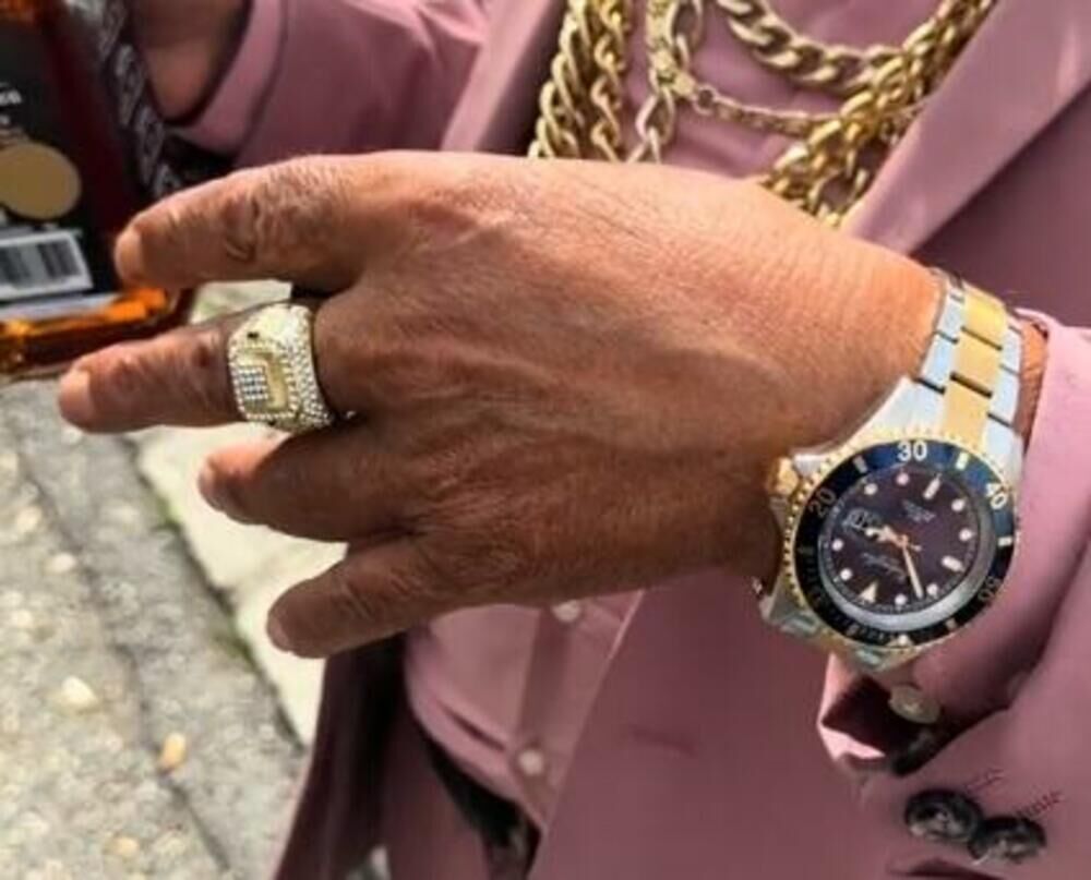 Sav nakit je otišao