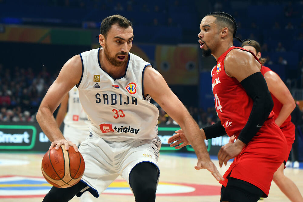 STIGLA JE I KAZNA ZA BIZARNO PONAŠANJE: Dodirivao rivala za nezgodno mesto tokom SP, sada će morati da plati!