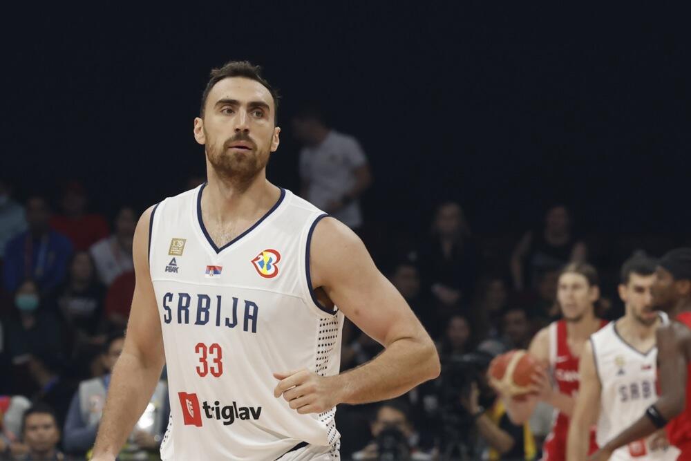 Nikola Milutinov u dresu Srbije