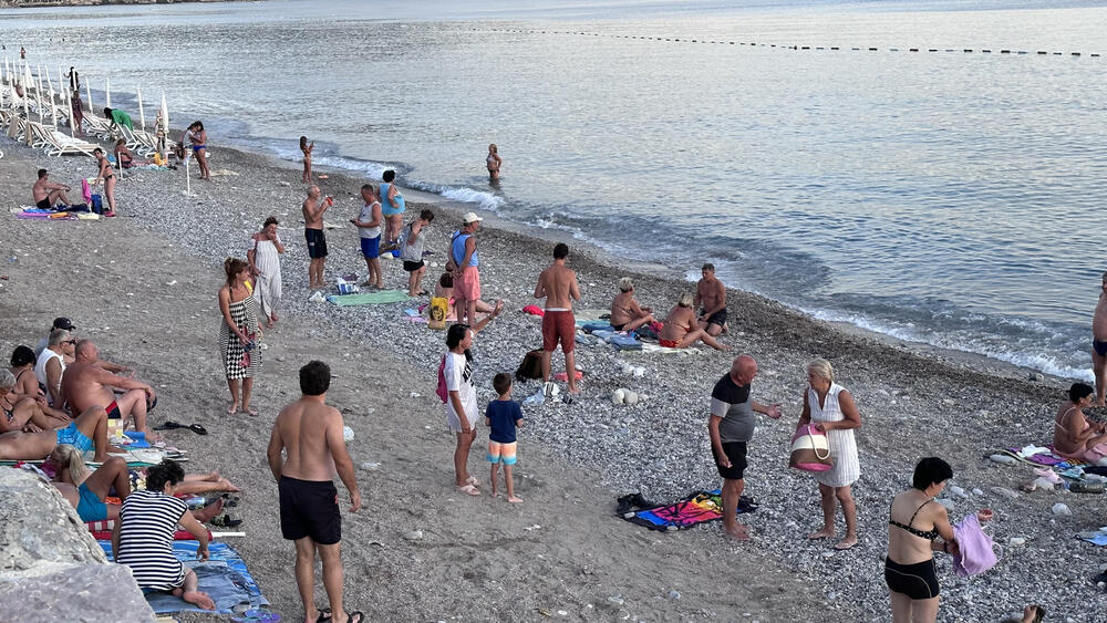 "Ovakvu SELJANU samo SRBI MOGU DA NAPRAVE" Skandal u Grčkoj, naši ljudi na STUBU SRAMA: I policija MOŽE DA REAGUJE!