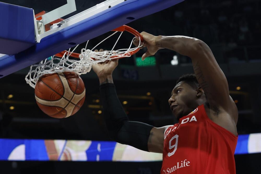 Ar Džej Beret na utakmici Srbije i Kanade