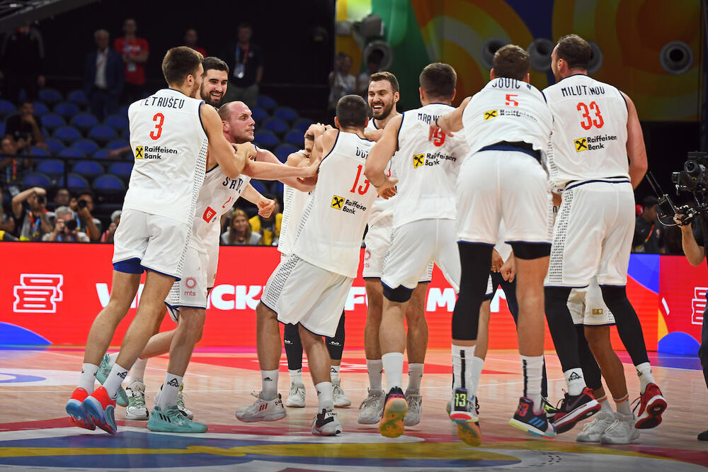 "OSVOJIĆE SRBI!" Bivši kapiten Hrvatske predvideo finale sa Nemačkom (FOTO)