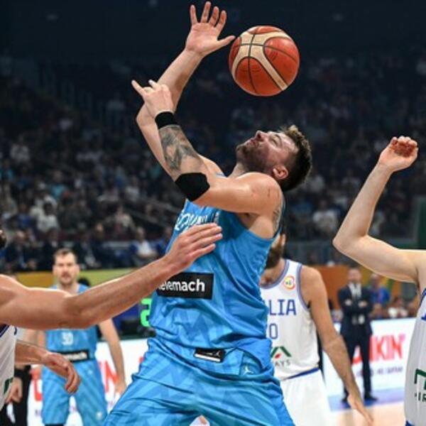 POCEKO, JOŠ MISLIŠ DA ITALIJA ZASLUŽUJE MEDALJU? Slovenija sedma, Dončić blizu tripl-dabla sa 9 izgubljenih lopti!