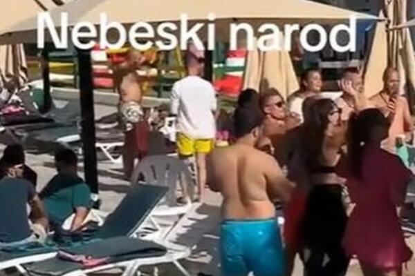 SRBI PONOVO DOMINIRAJU NA PLAŽI, OVOG PUTA U TUNISU: Napravili SPEKTAKL uz HITOVE Darka Lazića! (VIDEO)