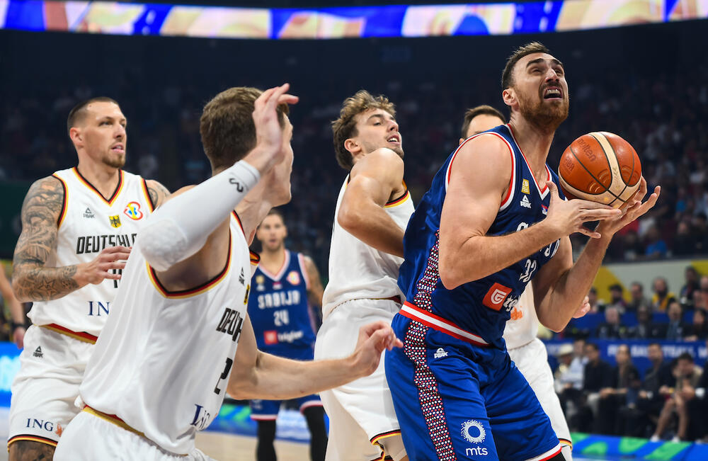 Nikola Milutinov tokom finala Mundobasketa