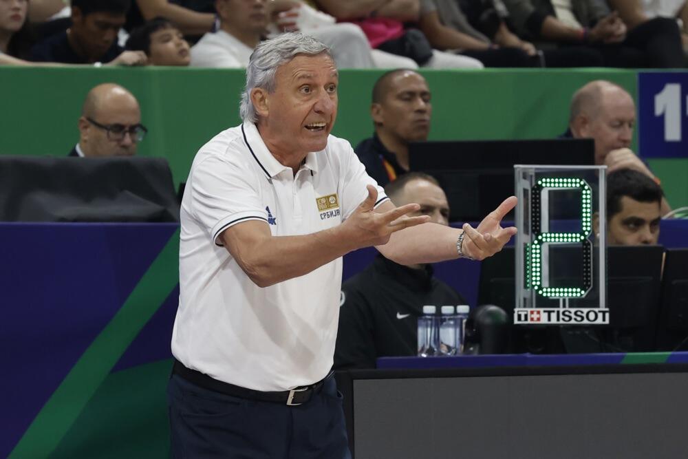 Selektor Svetislav Pešić tokom finala Mundobasketa protiv Nemačke