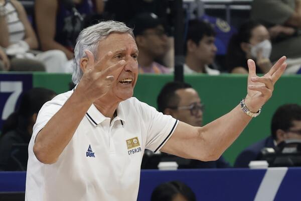 "VIŠE NEĆEMO OSVOJITI NIŠTA, AKO...!" Selektor Pešić zagrmeo - "Kako mislimo da razvijamo našu košarku kad..."