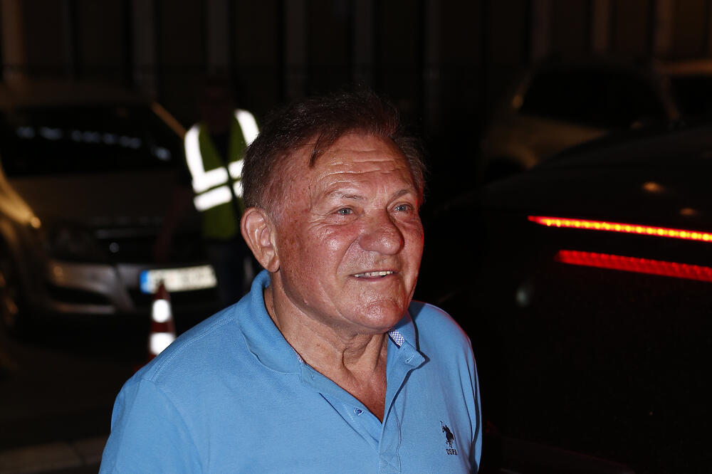 OVAKVA KUĆA SE VIĐA SAMO U FILMOVIMA, DA TI PAMET STANE! Zavirite u dom Miloša Bojanića, mnogi mu ZAVIDE ZBOG OVOGA