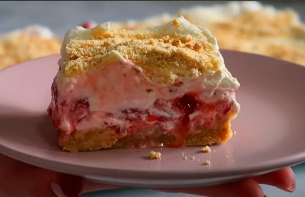 Recept za ludu tortu bez mleka i jaja, gotova je za 5 minuta: Sočna, bogata, a lagana kao pero za vrućinu!