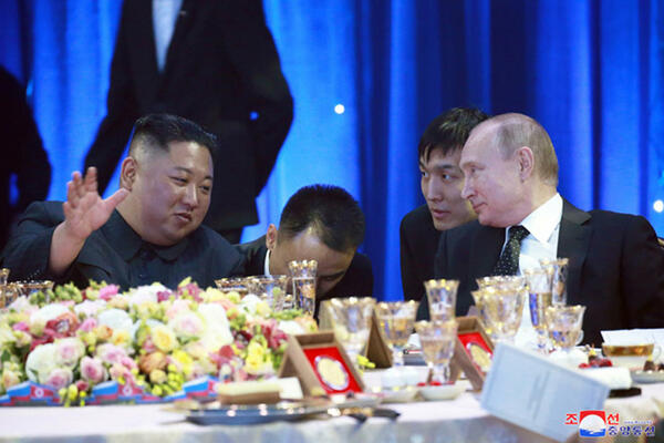 PJONGJANG SE OGLASIO: Putin prihvatio Kimov poziv da poseti Severnu Koreju