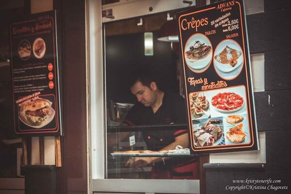 "KAD VIDE PLJESKAVICU VODA IM KRENE NA USTA" Slavišin RESTORAN je PRAVI HIT na Tenerifima, evo šta SPREMA (FOTO)