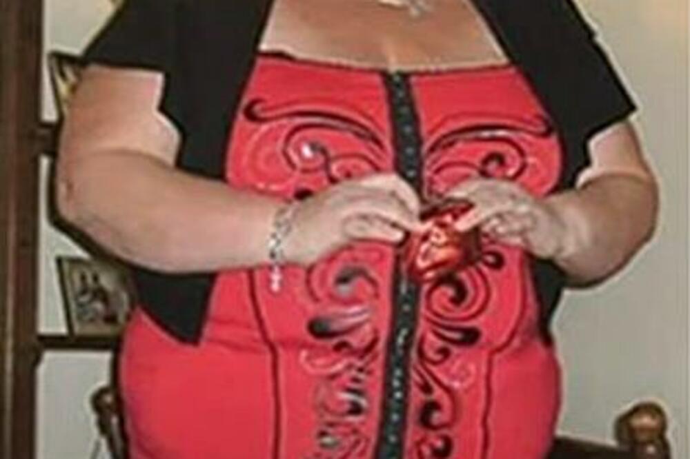 ZAVISNICA OD ČOKOLADE SMRŠALA SA 153 KILOGRAMA NA 74 ZA SAMO 2 MESECA: OVO je magična DIJETA koja ju je PREPOLOVILA