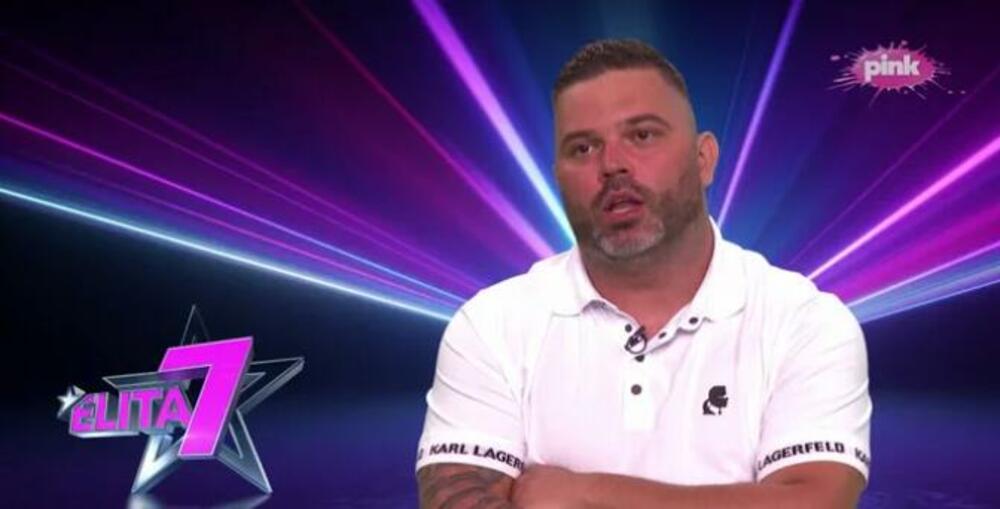 U vezi je već 2 godine, ali se trudi da ostane veran