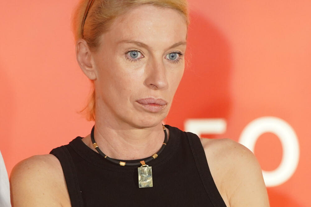 ZA 3 ŽIVOTA NEĆETE POGODITI KOME JE KUMA LJUBINKA KLARIĆ: Ima veze sa ZVEZDOM i FOLKERKOM, ljubav traje GODINAMA