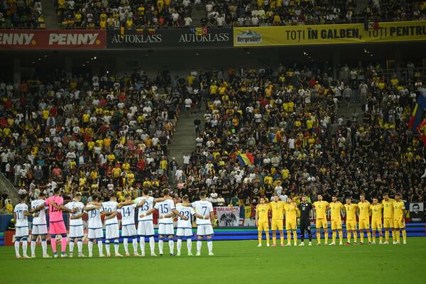 POBEGLI SA TERENA: Rumuni skandirali "Kosovo je Srbija", fudbaleri lažne države napustili meč! (VIDEO)