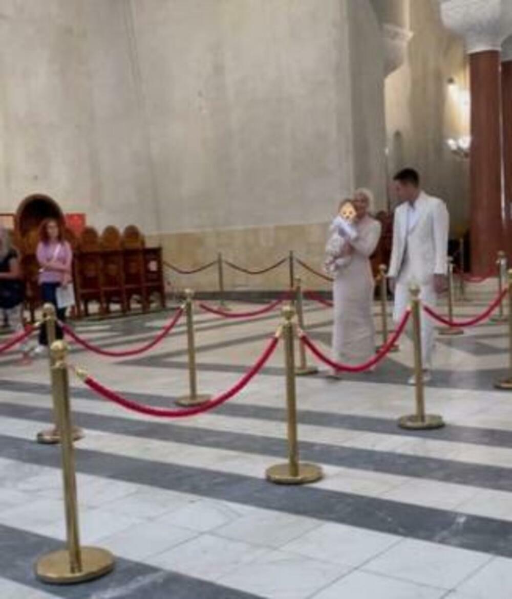 Saška Veselinov i Đorđe Đoković krstili su juče sina u crkvi Svetog Marka