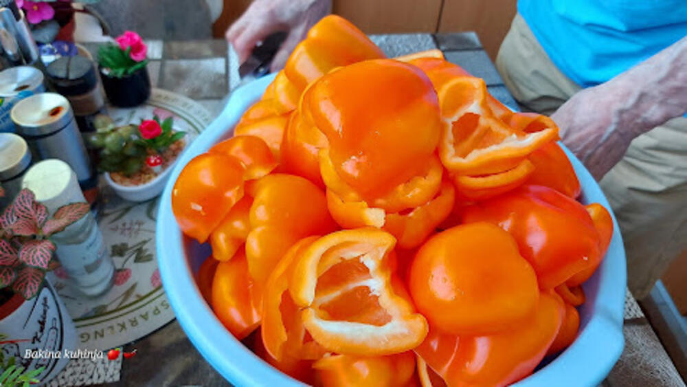 Poparena cepana paprika, Paprika, Zimnica