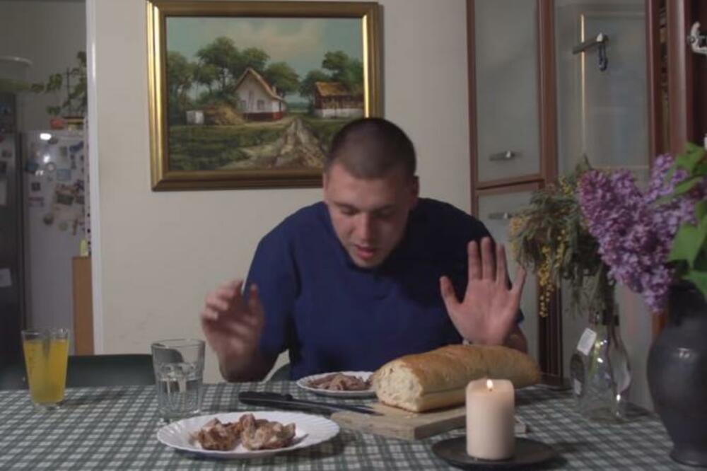 MOMAK PODGREJAO ŠPAGETE, PA UMRO ISTE NOĆI: Pronašli ga u krevetu u JEZIVOM STANJU, policija ostala IZBEZUMLJENA