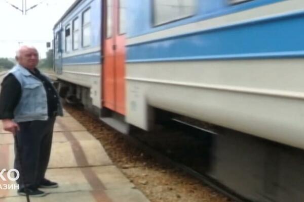 "JEDNA LEPA ŽENA PITA ME...": Anegdote LEGENDARNOG Duška Trifunovića još se PREPRIČAVAJU, a ova je "IZBEGLIČKA"