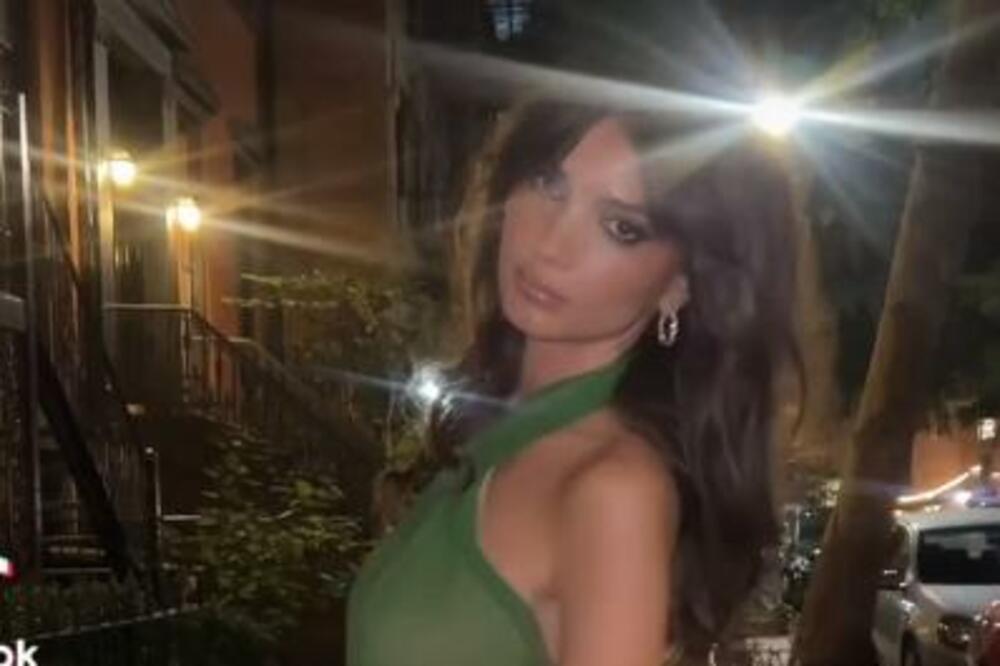 TOP PROVIDAN TAKO DA JOJ SE NAZIRU GRUDI: Ovaj SNIMAK ćete mnogo puta vraćati, pokazala BEZ SRAMA i previše