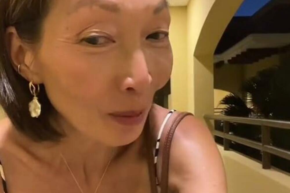 OVA DAMA OD 63 GODINE STARI UNAZAD: Ima telo bolje od MNOGIH devojaka, a ključ takvog IZGLEDA je u OVOME (VIDEO)