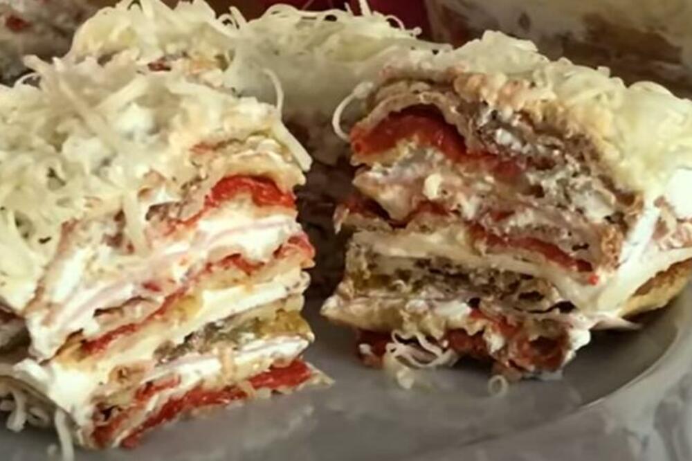 OVO JELO PRVO ODE SA SLAVSKE TRPEZE, SRBI GA OBOŽAVAJU: Slana torta sa ajvarom posuta SIROM (RECEPT)