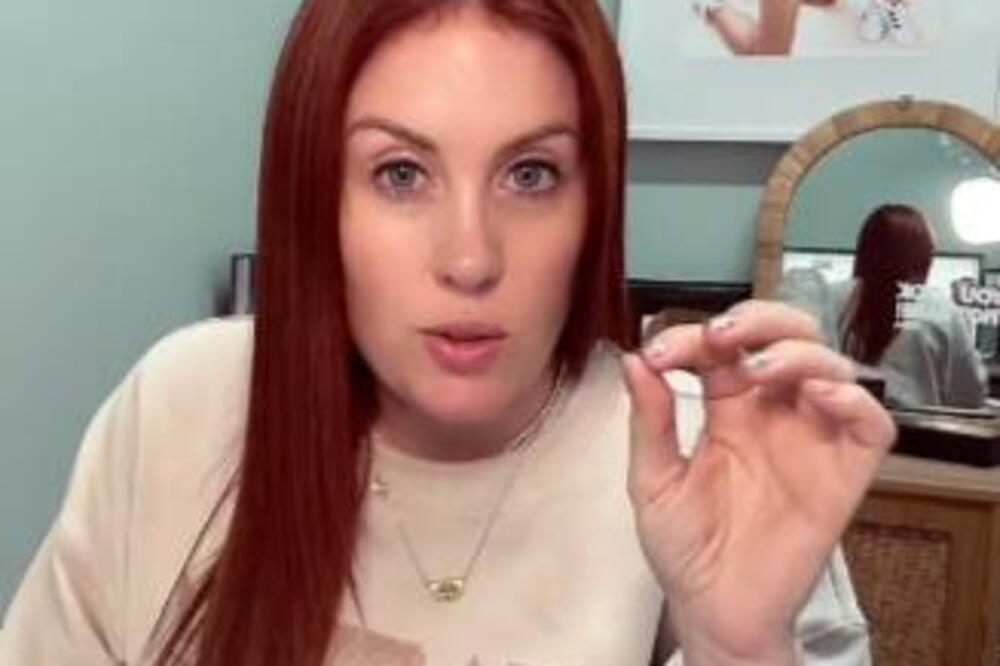 MAJKA ŠPIJUNIRA SINA I NE OSEĆA STID ZBOG TOGA: Oblio je HLADAN ZNOJ kada je videla jednu prepisku...