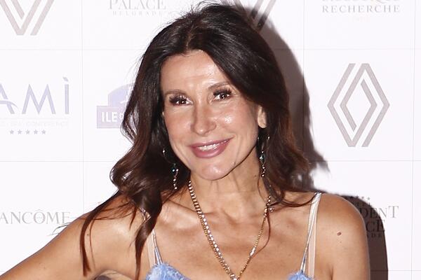 KAKVA MAČKA, MAJKO! Ova lepotica je ćerka čuvene SNEKI DAKI, manekenka oduzima dah: Ljudi je bez daha POSMATRALI