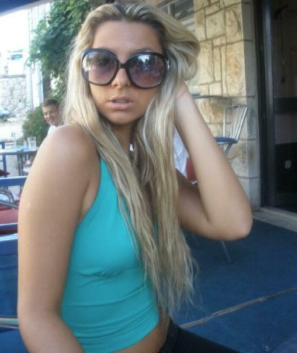 Ovako je Aneli Ahmić izgledala navodno pre opracija