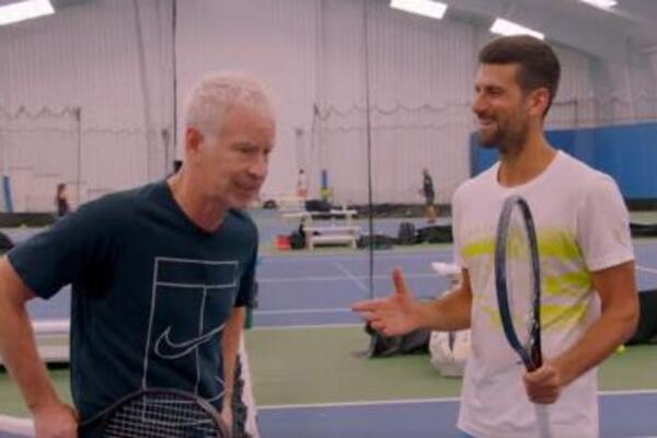 "ODGOVORI NA PITANJE, KRETENU": Đoković ZAGRMEO usred intervjua sa legendarnim Amerikancem! (VIDEO)