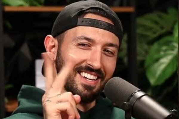 MUŠKARCI JAVNO PRIZNALI ŠTA RADE KADA OSTANU SAMI KOD KUĆE: Žene ostale u ŠOKU pa im sve sasule u lice (VIDEO)