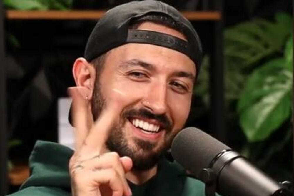 MUŠKARCI JAVNO PRIZNALI ŠTA RADE KADA OSTANU SAMI KOD KUĆE: Žene ostale u ŠOKU pa im sve sasule u lice (VIDEO)