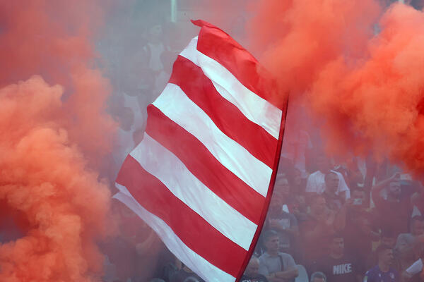 "DELIJE" ZAGRMELE: Odjeknulo VAŽNO SAOPŠTENJE najvatrenijih pristalica Zvezde!